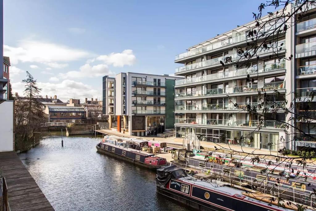 Canal-Side Apartment In Shoreditch London Kültér fotó