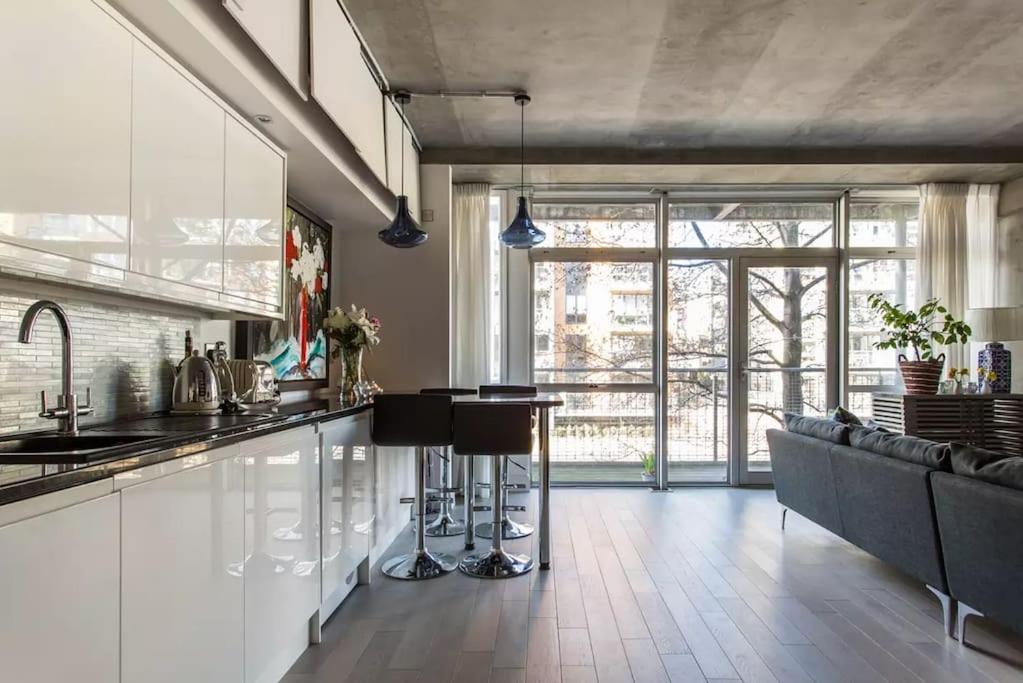 Canal-Side Apartment In Shoreditch London Kültér fotó